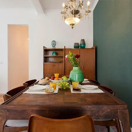 Principe Real Beautiful 3 Bedroom Flat Lisbon Exterior photo