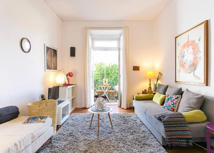 Principe Real Orange Tree W/ View 3 Bedrooms Flat!